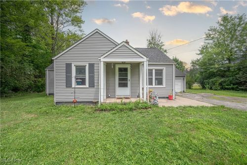 422 Ferncliff Ave, Poland, OH, 44514-3301 | Card Image