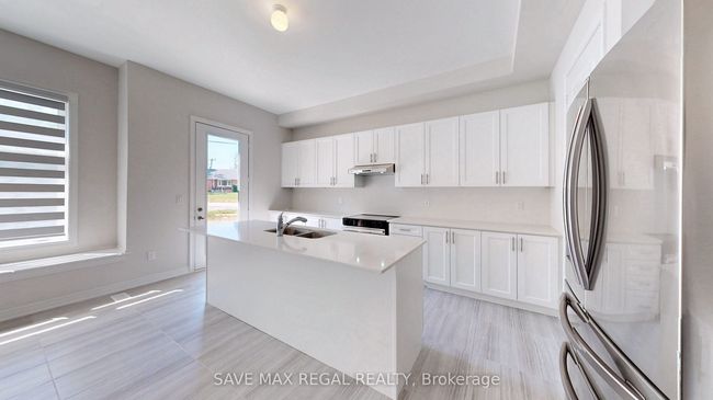 4 Rail Trail Crt, House other with 5 bedrooms, 4 bathrooms and 4 parking in Sutton West ON | Image 10
