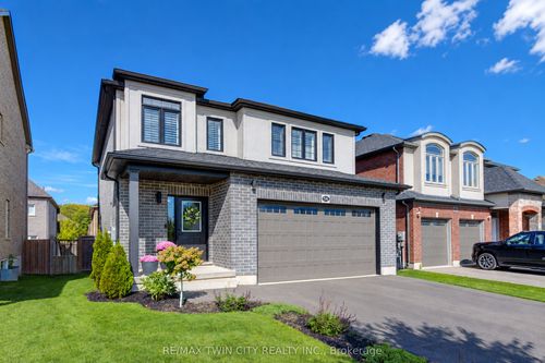 541 Brittania Cres, Kitchener, ON, N2R0B1 | Card Image