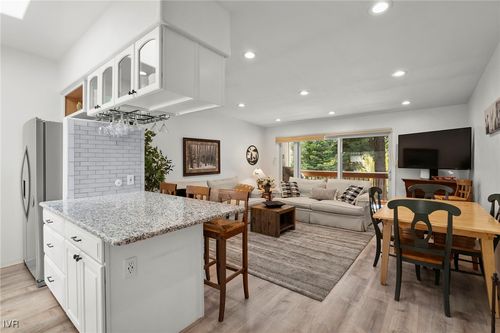 18-825 Southwood Blvd, Incline Village, NV, 89451-7513 | Card Image