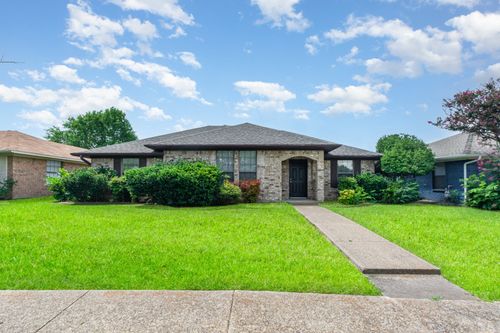 407 Stoneybrook Dr, Wylie, TX, 75098-4064 | Card Image