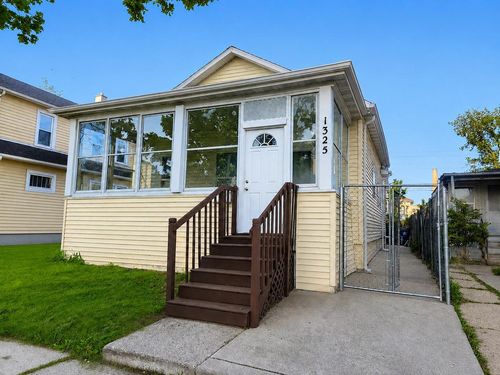 1325 Villa Street, RACINE, WI, 53403 | Card Image