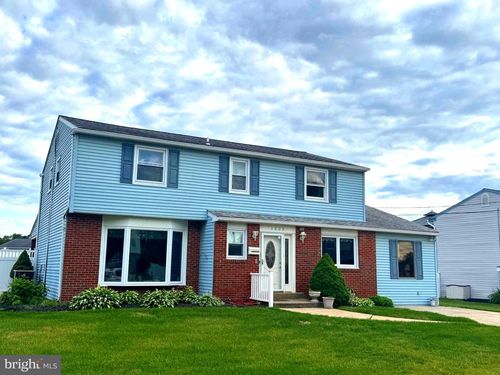 1202 Noreen Dr, BURLINGTON, NJ, 08016-2362 | Card Image
