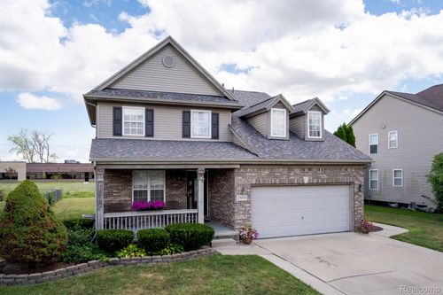 25050 Constitution Ave, Warren, MI, 48089 | Card Image