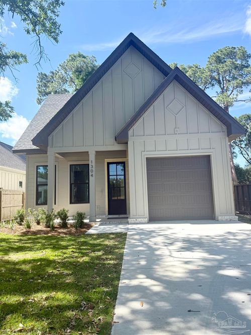 1304 E Fisher, Pensacola, FL, 32503 | Card Image