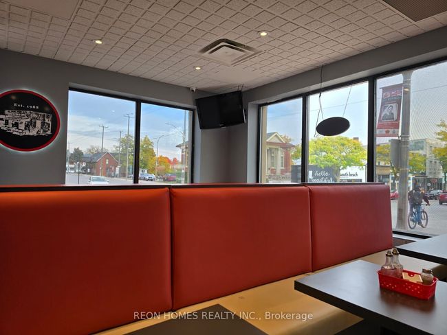 201 Dundas St W, Home with 0 bedrooms, 0 bathrooms and null parking in Whitby ON | Image 13