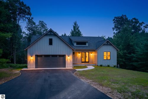 3494 Village Circle Dr, Traverse City, MI, 49686-6344 | Card Image