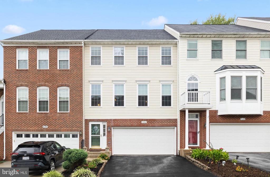 Ballycastle Cir, Alexandria, VA 22315