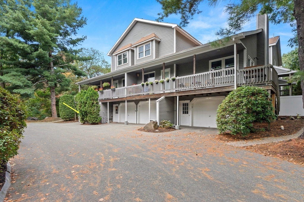 Whalers Ln, Salem, MA 01970