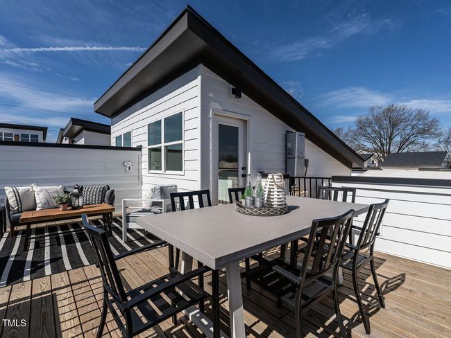 023-1280x960-rooftop-deck | Image 7