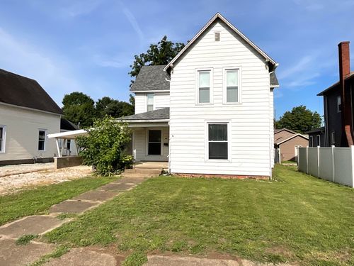 24 N Edwards St, Worthington, IN, 47471-1305 | Card Image