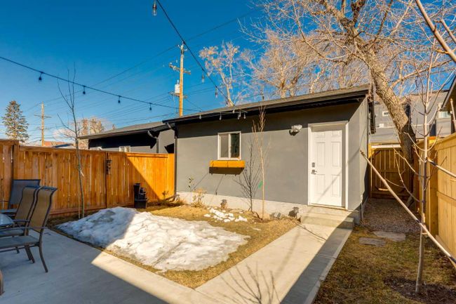 2236 Bowness Road Nw, Home with 4 bedrooms, 3 bathrooms and 2 parking in Calgary AB | Image 7