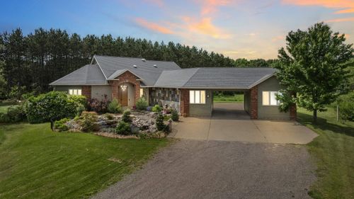 1022 Cortland Ln, Stevens Point, WI, 54482-8994 | Card Image