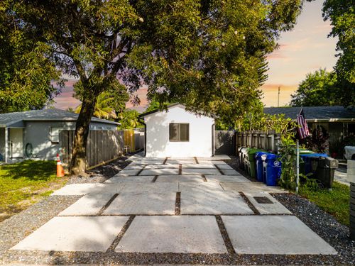 1-2-1126 Nw 4th Ave, Fort Lauderdale, FL, 33311-6260 | Card Image