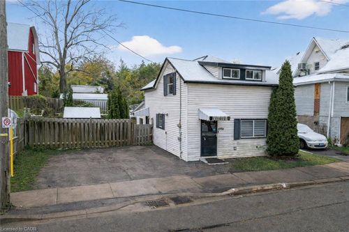 4956 Beam St, Beamsville, ON, L0R1B0 | Card Image