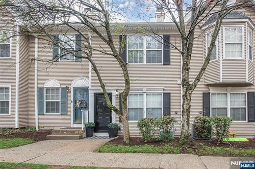 2141 Jordan Ct, Mahwah, NJ, 07430-3815 | Card Image