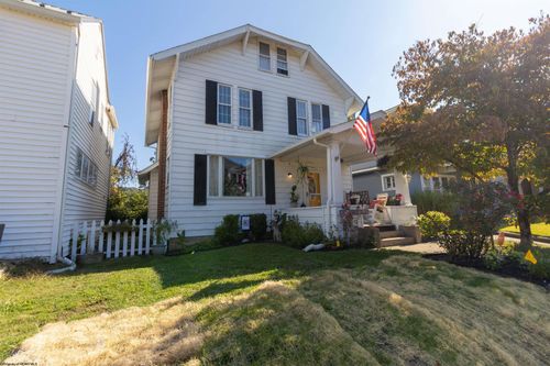 512 Stanley Ave, Clarksburg, WV, 26301-3126 | Card Image