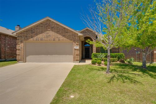 1437 Castlegar Ln, Justin, TX, 76247-5760 | Card Image