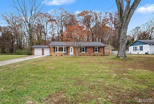 43 Harmon Dr, Lebanon, IL, 62254-1115 | Card Image