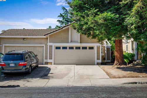 1611 Birdhaven Way, Pittsburg, CA, 94565-4277 | Card Image