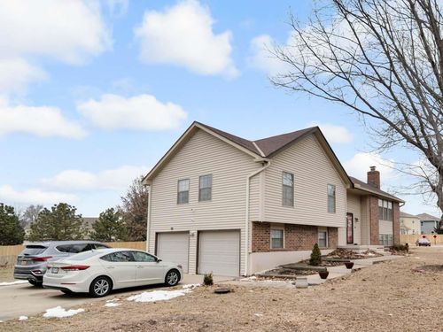 14910 W 65th St, Shawnee, KS, 66216-2156 | Card Image