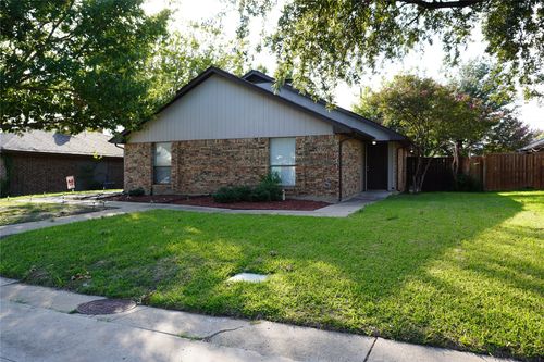 17811 Farley Trl, Dallas, TX, 75287-5821 | Card Image