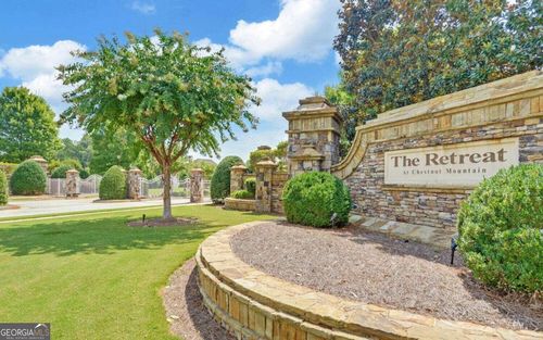 5427 Planting Field Ln, Flowery Branch, GA, 30542-3756 | Card Image