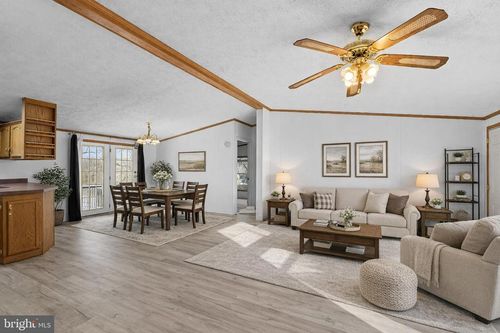 124 School House Dr, HOWARD, PA, 16841-3729 | Card Image