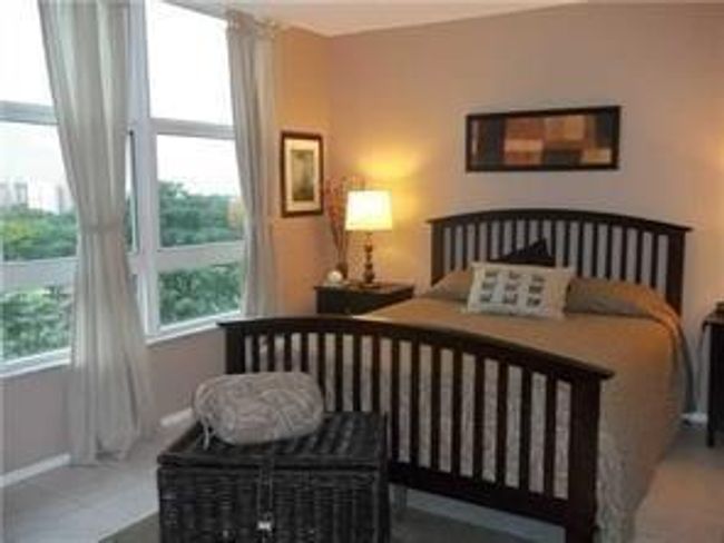 APT-703 - 2661 S Course Dr, Condo with 2 bedrooms, 2 bathrooms and null parking in Pompano Beach FL | Image 5