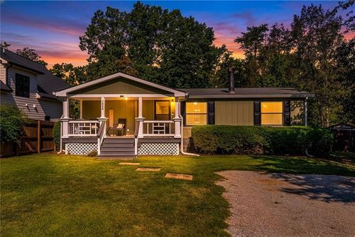 2253 Karen Ln, Gainesville, GA, 30501-1010 | Card Image