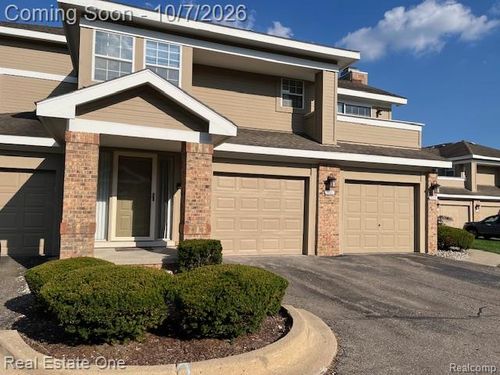 6621 Bellows Ct, West Bloomfield, MI, 48322-3444 | Card Image