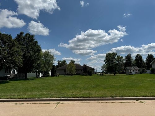 107 Susan Dr, Dwight, IL, 60420-1649 | Card Image