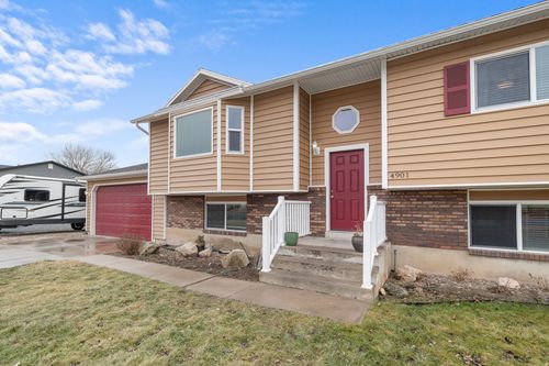 4901 W 650 N, West Point, UT, 84015-6962 | Card Image