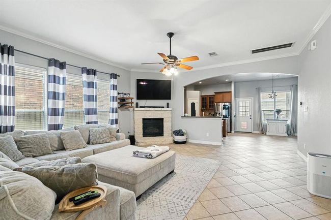Fireplace high ceilings. | Image 11