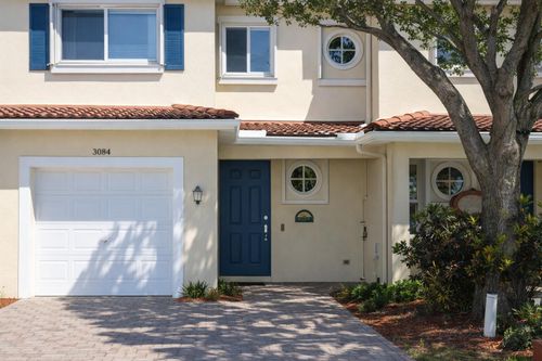 3084 N Evergreen Cir, Boynton Beach, FL, 33426-8652 | Card Image