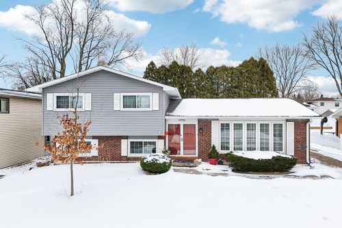 2705 Jacquelyn Ln, Waukegan, IL, 60087-3522 | Card Image