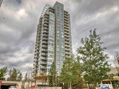 907 - 55 Spruce Pl Sw, Condo with 2 bedrooms, 2 bathrooms and 1 parking in Calgary AB | Image 1