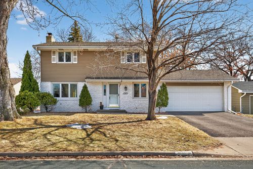 1365 Pinewood Dr, Woodbury, MN, 55125-2061 | Card Image