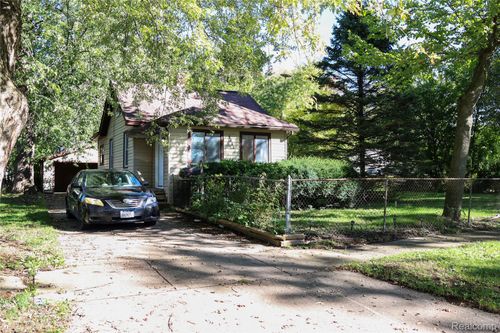 3119 Churchill Ave, Flint, MI, 48506-3018 | Card Image