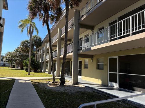apt-211-270 Layne Blvd, Hallandale Beach, FL, 33009-5731 | Card Image