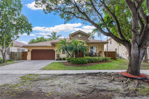 22032 Sw 95th Pl, Cutler Bay, FL, 33190-1243 | Card Image
