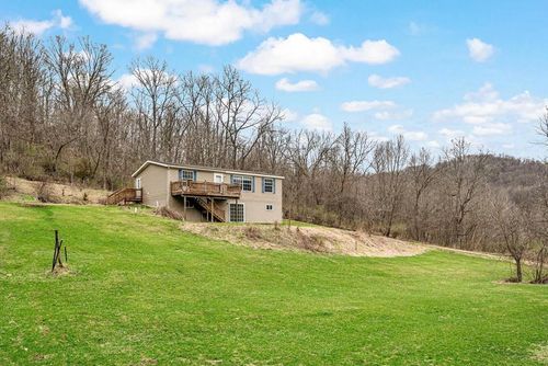 E11695 Chadwick Hollow Rd, VIOLA, WI, 54664 | Card Image