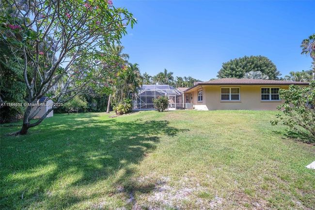 4851 Sw 106 Th Ave, House other with 3 bedrooms, 2 bathrooms and null parking in Davie FL | Image 15