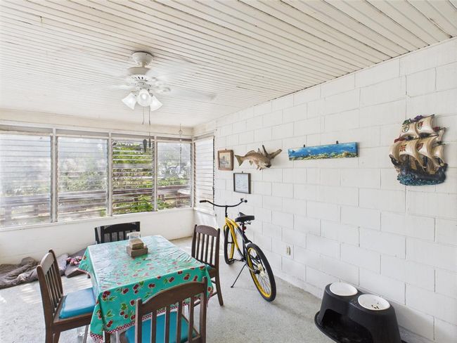 1429 S Mathis St, House other with 2 bedrooms, 1 bathrooms and null parking in Rockport TX | Image 6