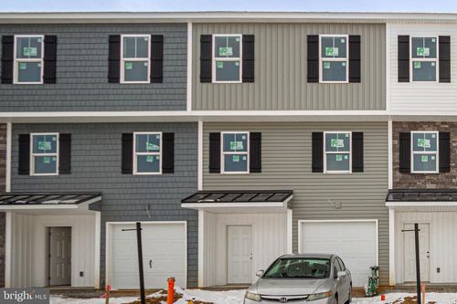6-6 Landing Pl, YORK, PA, 17408-6375 | Card Image