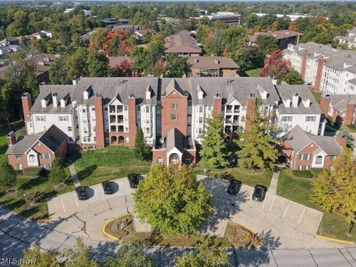 309-240 Fox Hollow Dr, Mayfield Heights, OH, 44124-6104 | Card Image