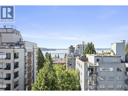 504-1750 Esquimalt Ave, West Vancouver, BC, V7V1R8 | Card Image