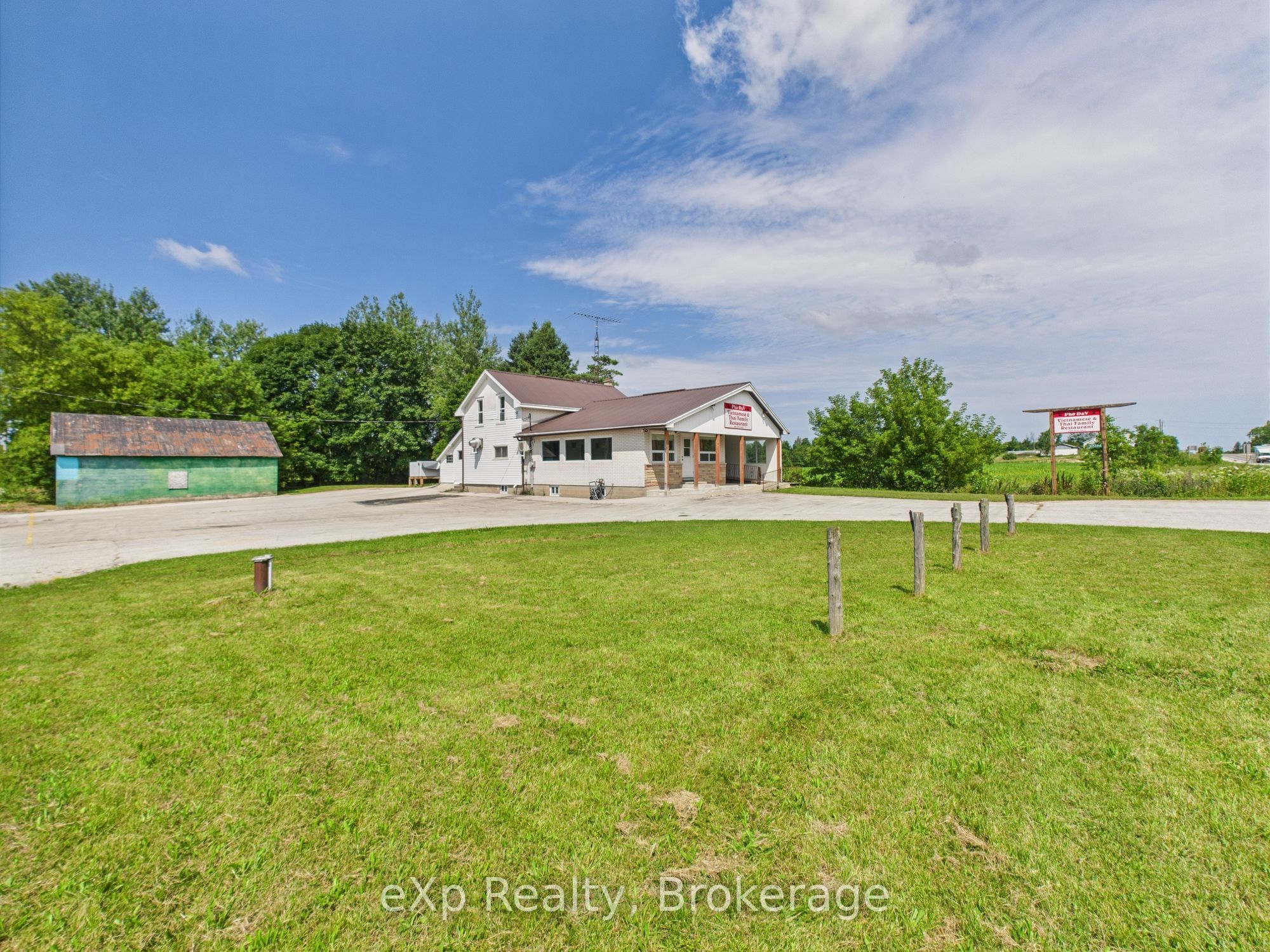 Residential in Chatsworth 3