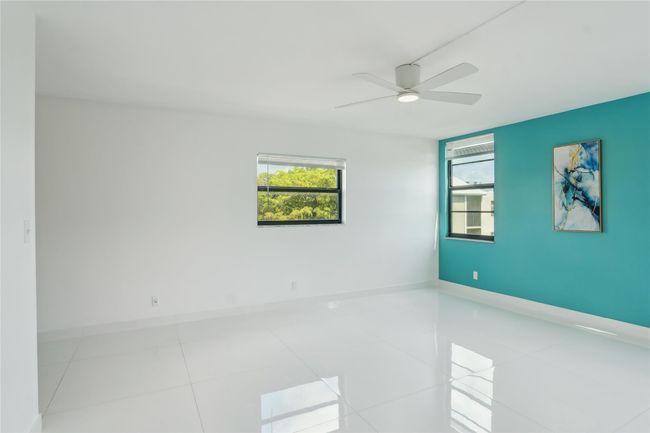 APT-501 - 2205 S Cypress Bend Dr, Condo with 2 bedrooms, 2 bathrooms and null parking in Pompano Beach FL | Image 28