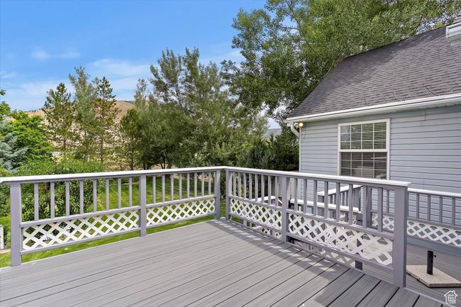 View of wooden deck with lattice detail | Image 26